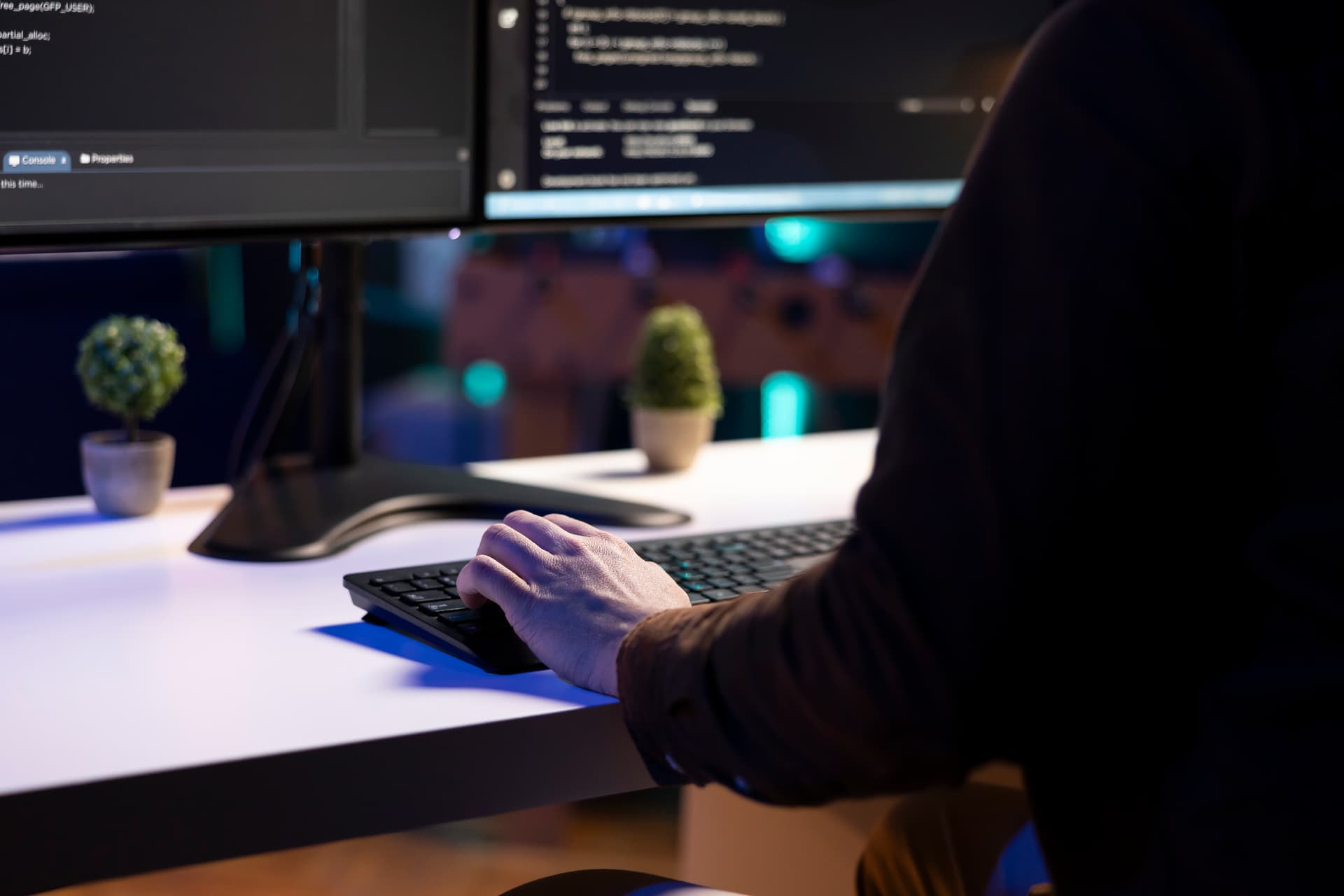 Kenapa Bisnis Modern Butuh Website Profesional, Bukan Sekadar Media Sosial